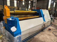 Máy Lốc Tôn 4 Trục Thủy Lực W12NC